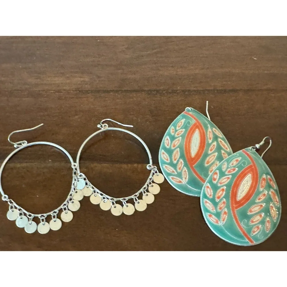 2‎ Pair Dangle Earrings with Silver Tone Metal Accents Used Pierced Ears